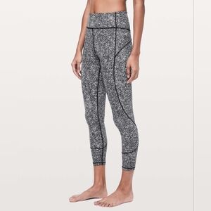Lululemon Womens In Movement Everlux Diffuse Starlight Black/White Leggings Sz 8